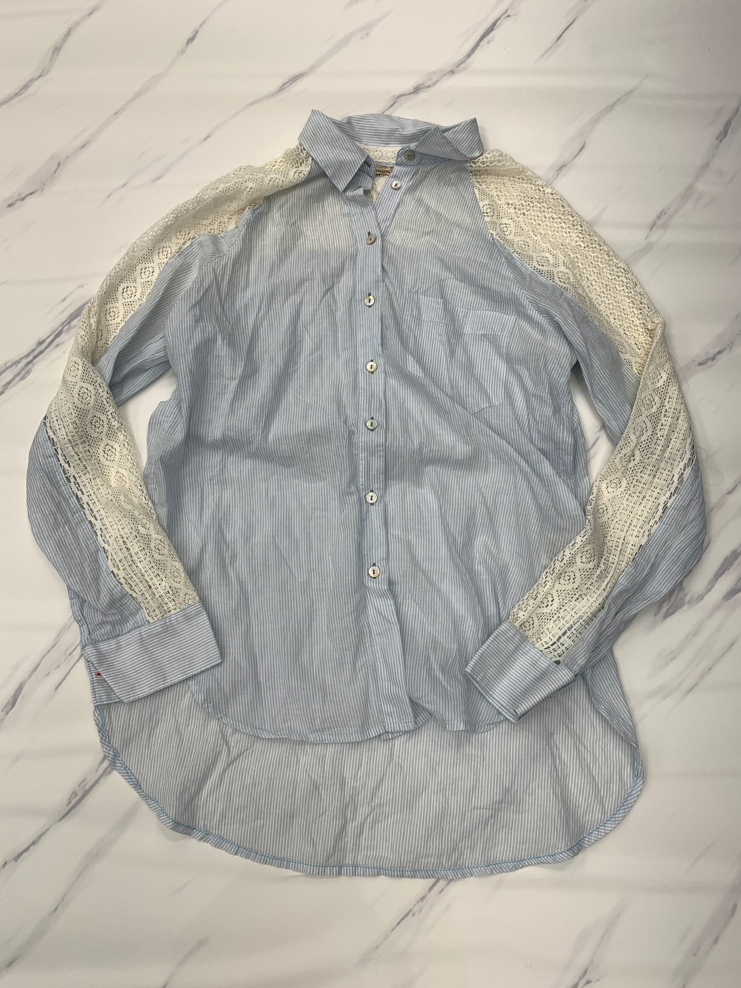 Top Long Sleeve By Holding Horses Size: M