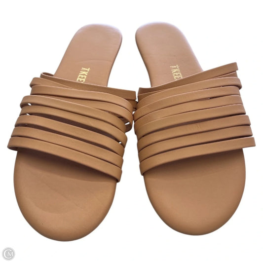 Sandals Flats By Cmc In Tan, Size: 6