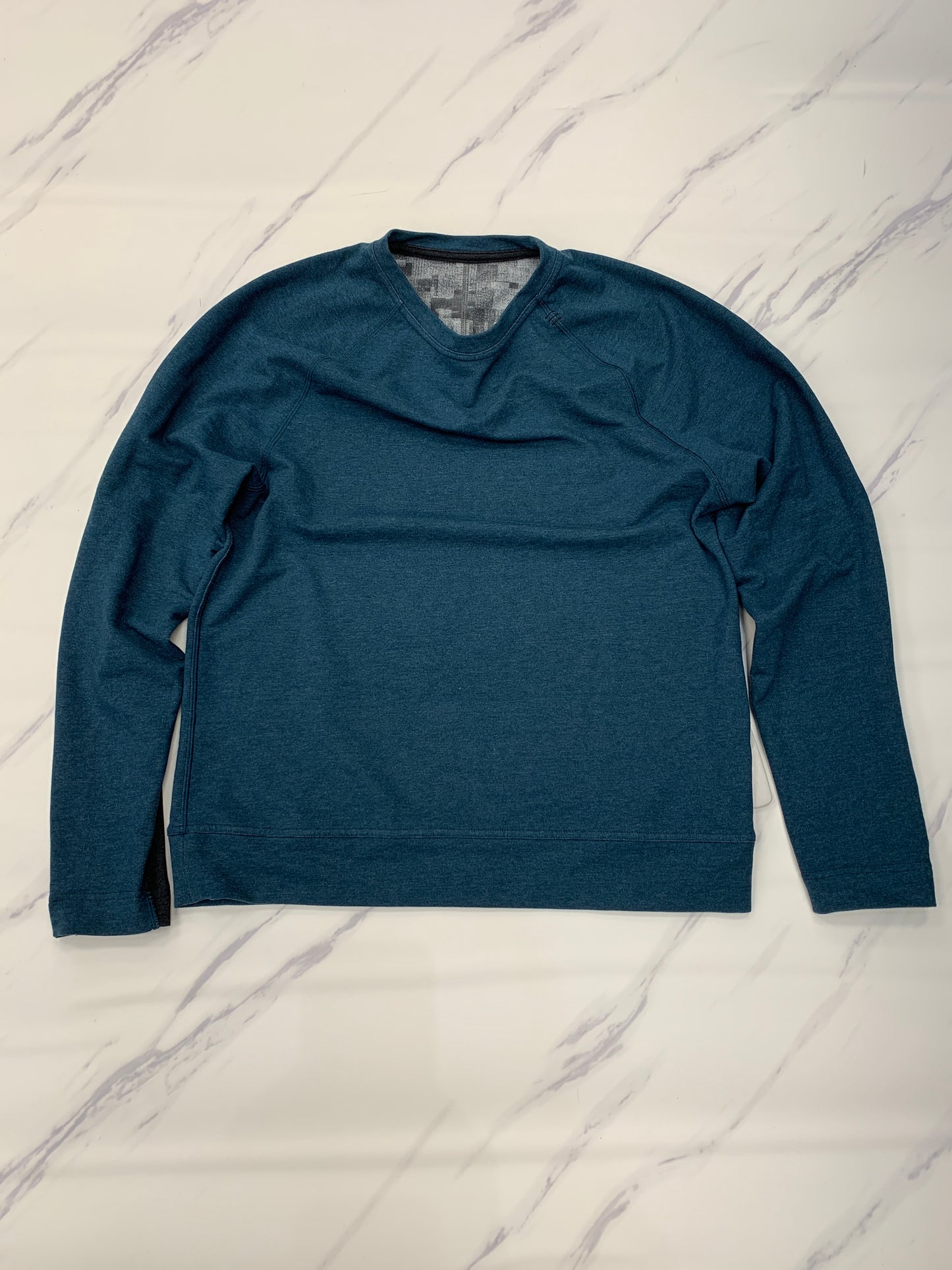 Athletic Sweatshirt Crewneck By Lululemon, Size: 6