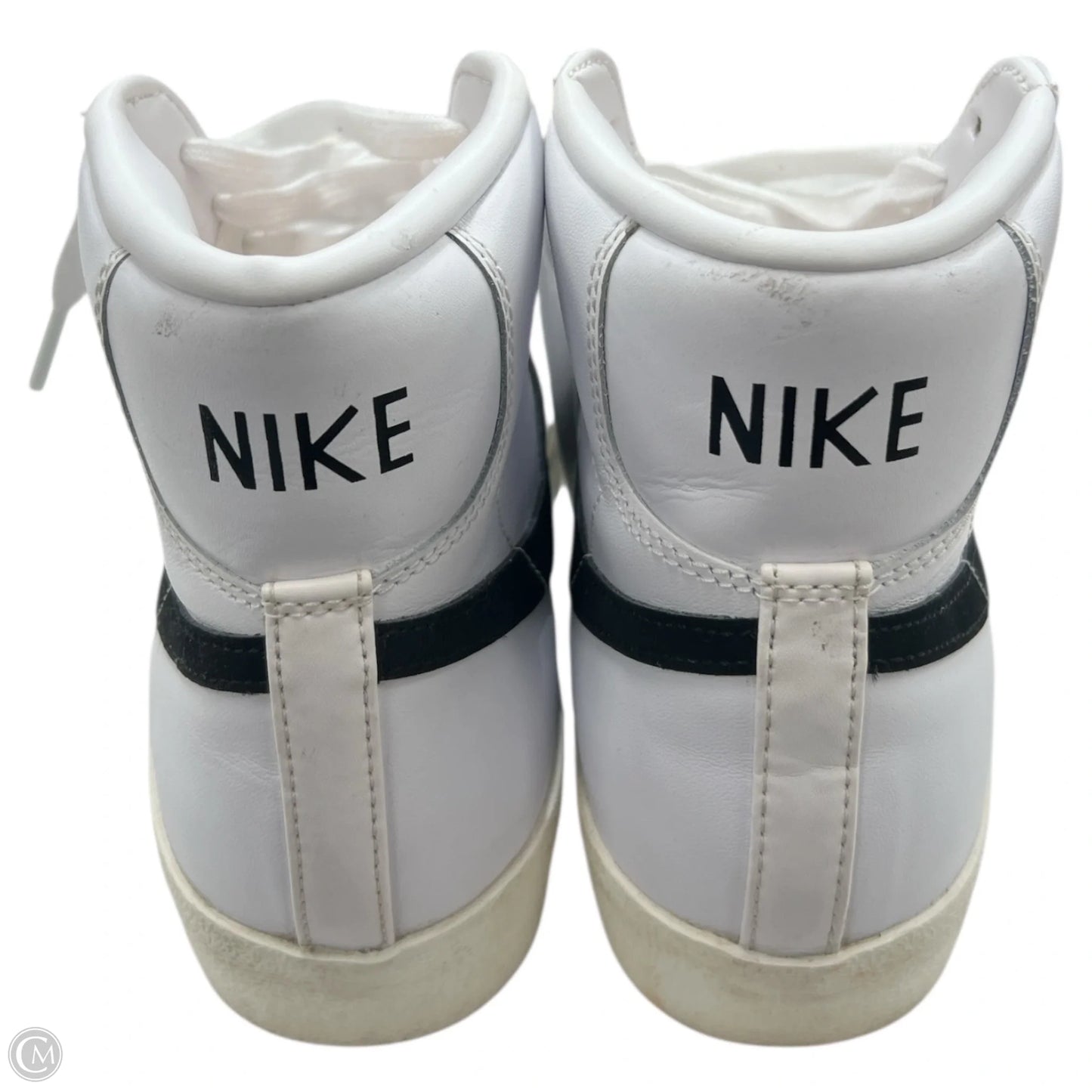 Shoes Sneakers By Nike In White, Size: 10