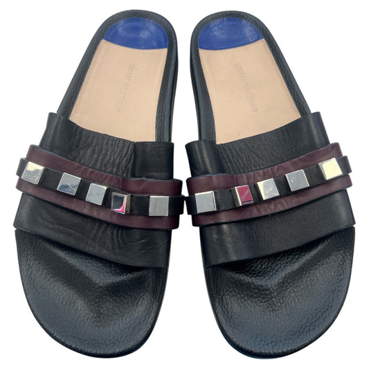 Sandals Designer By Stuart Weitzman In Black, Size:8