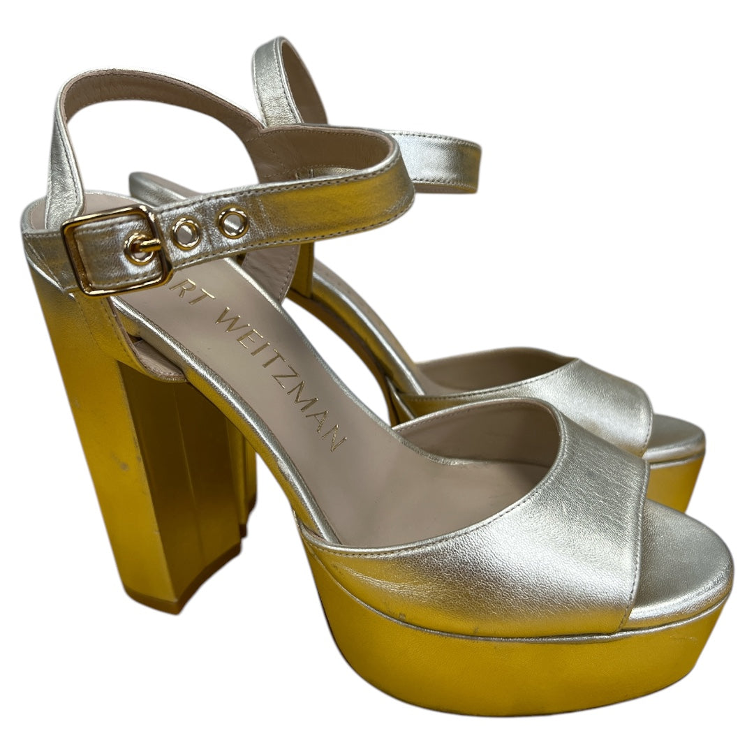 Sandals Designer By Stuart Weitzman In Gold, Size:7