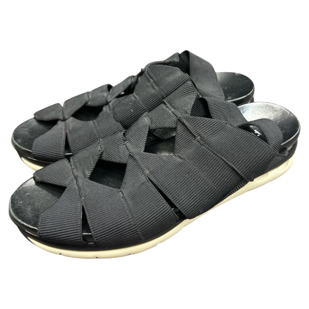 Sandals Luxury Designer By Ferragamo In Black, Size:8