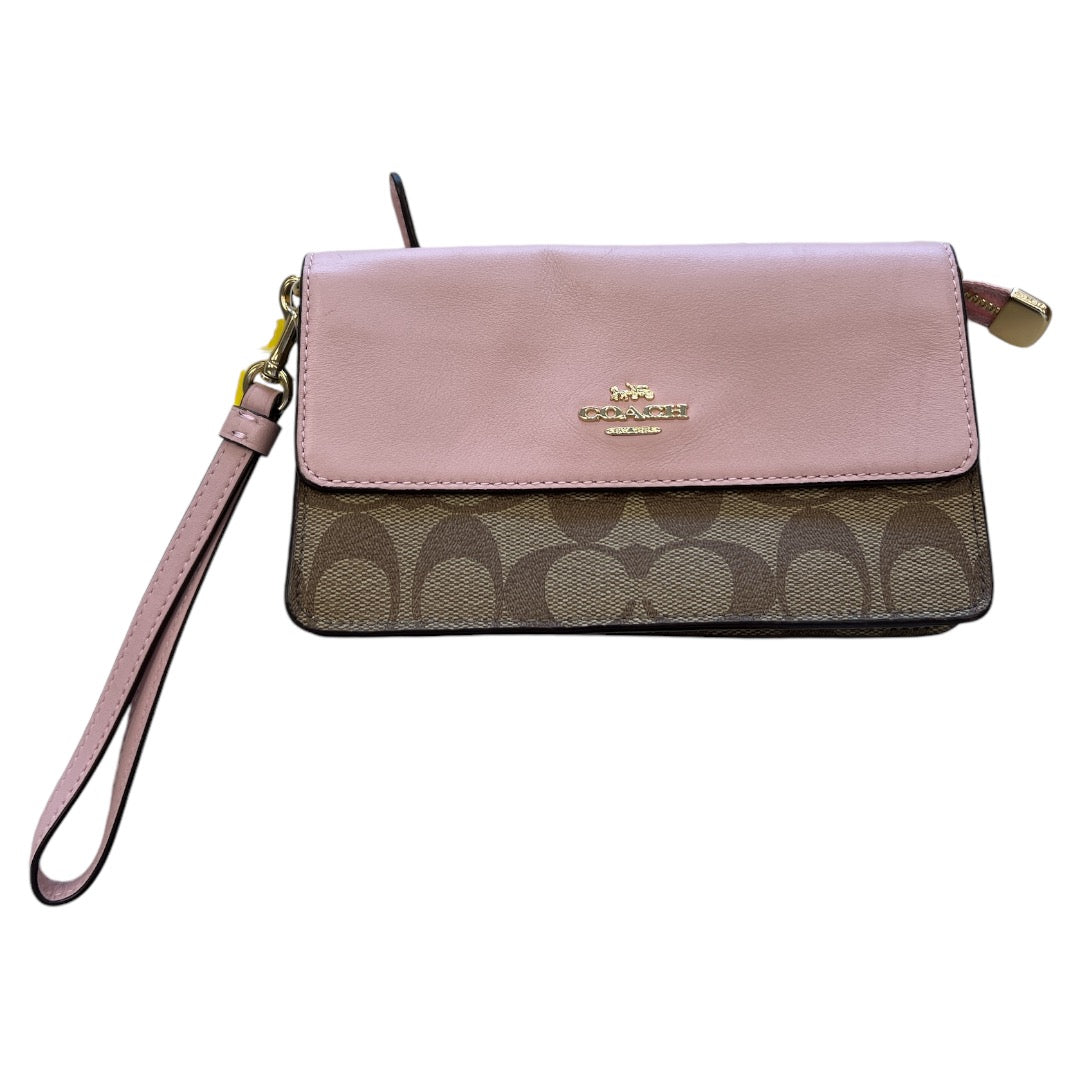 Wristlet Designer By Coach, Size: Medium