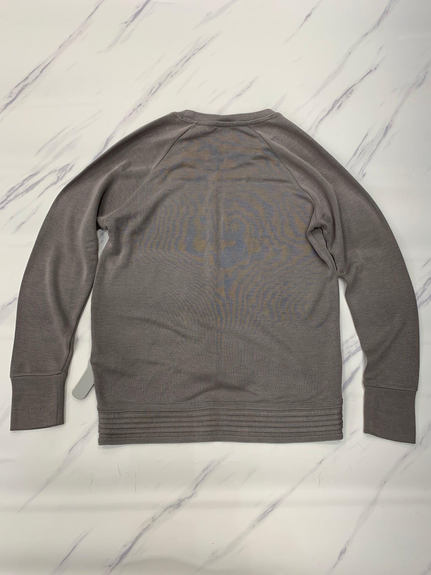 Athletic Top Long Sleeve Crewneck By Athleta In Grey, Size: S