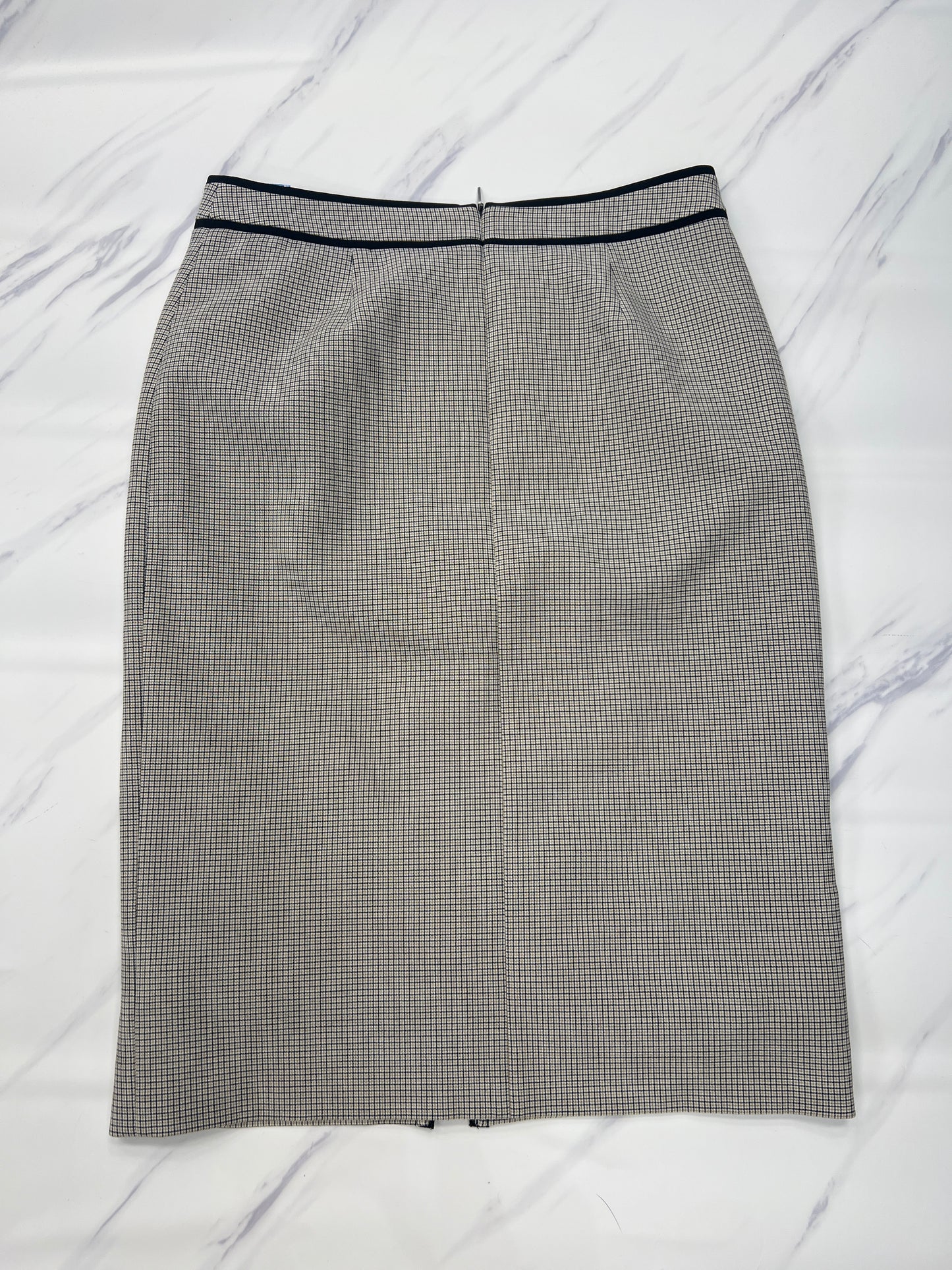 Skirt Midi By Hugo Boss In Plaid Pattern, Size: 8