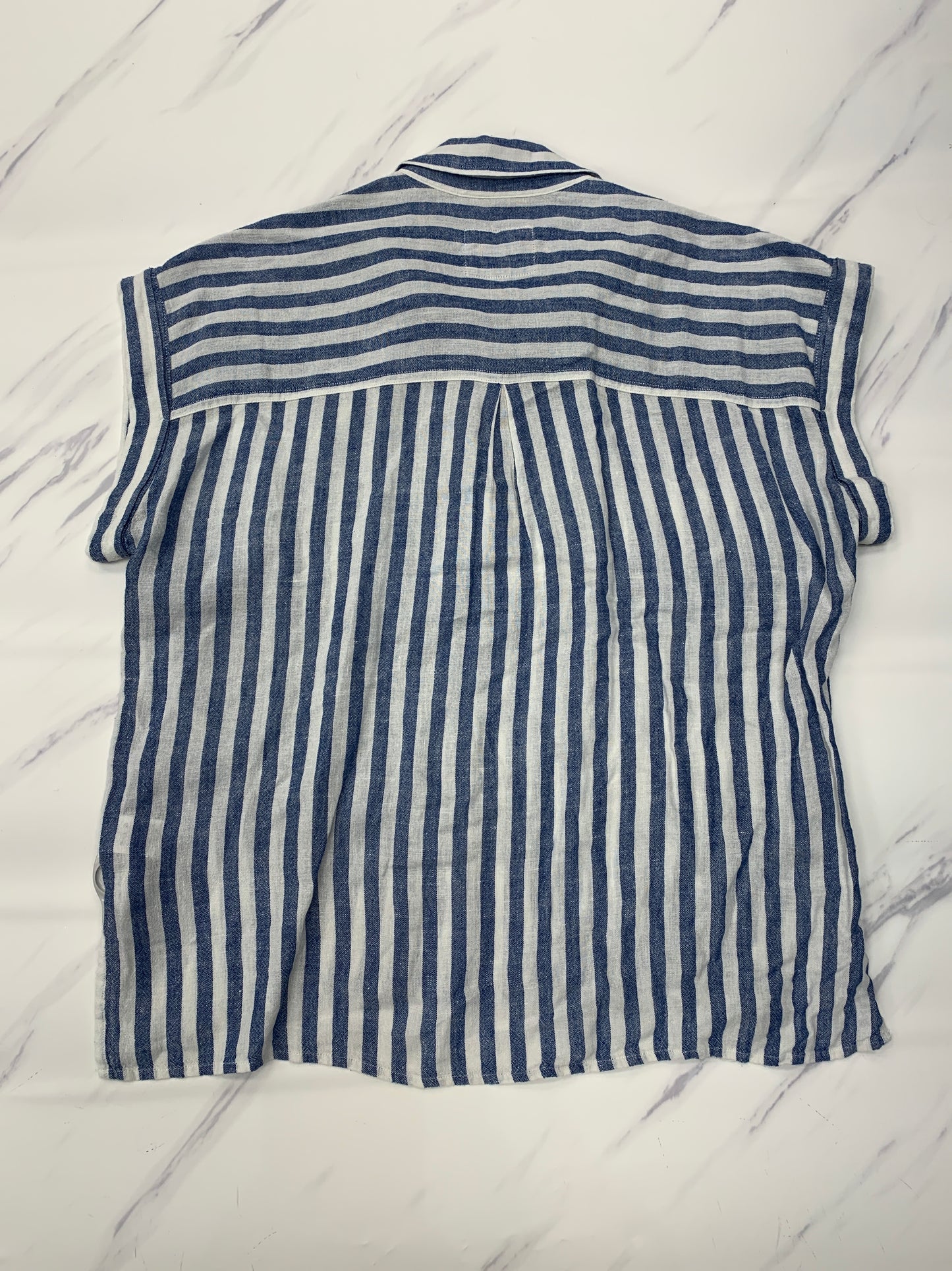 Top Short Sleeve By Rails In Striped Pattern, Size: M