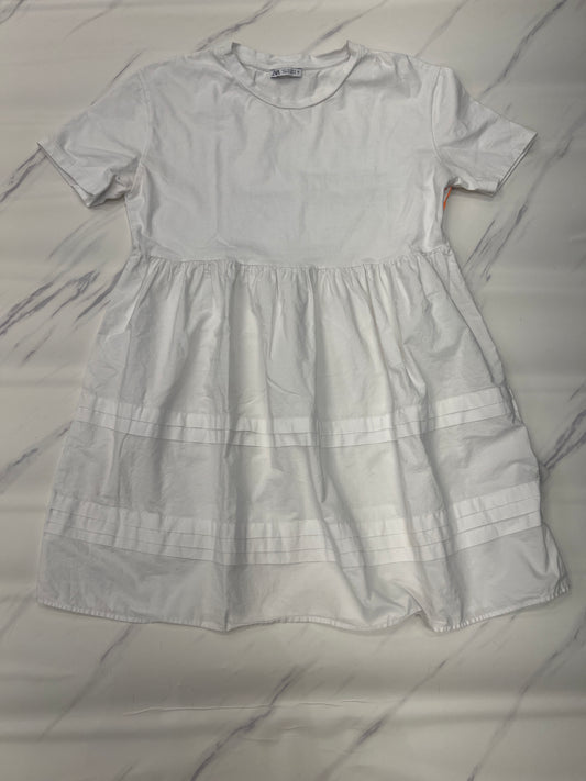 Dress Casual Short By Zara In White, Size: L