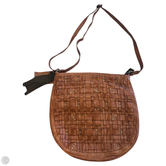 Crossbody Leather By Clothes Mentor, Size: Medium