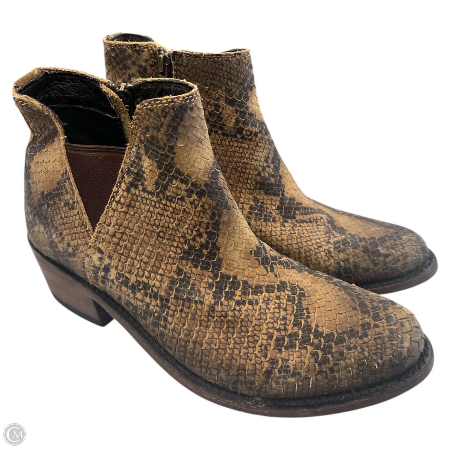 Boots Ankle Flats By Cmb In Animal Print, Size: 8.5