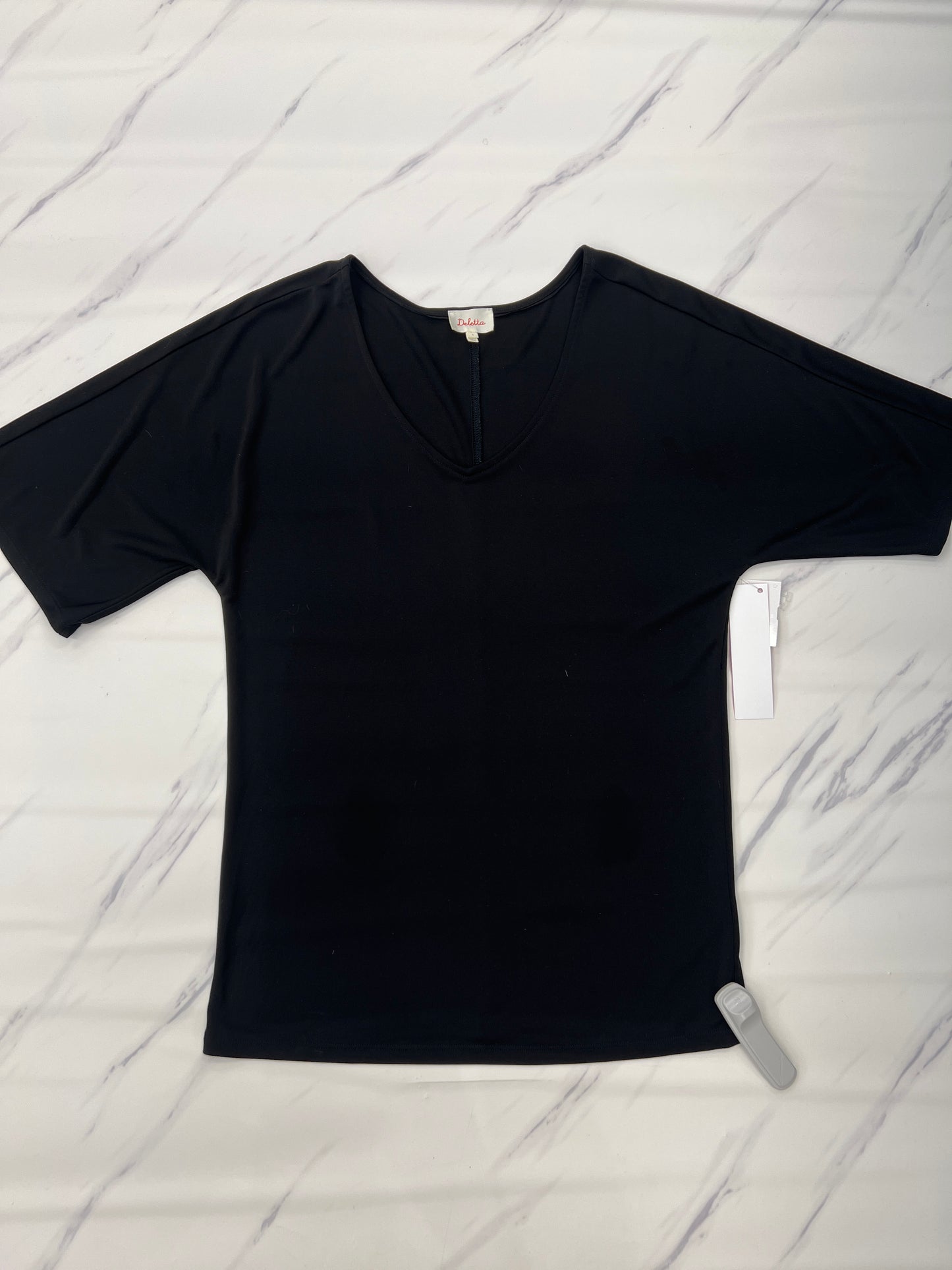 Top Short Sleeve By Deletta In Black, Size: S