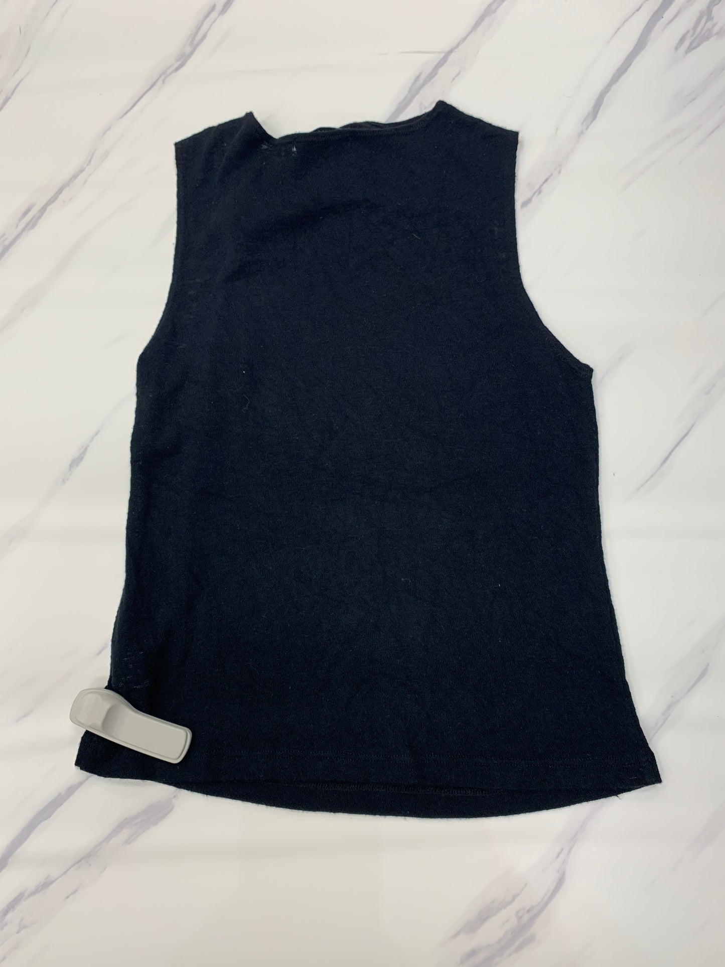 Top Sleeveless By Cma In Black, Size: S