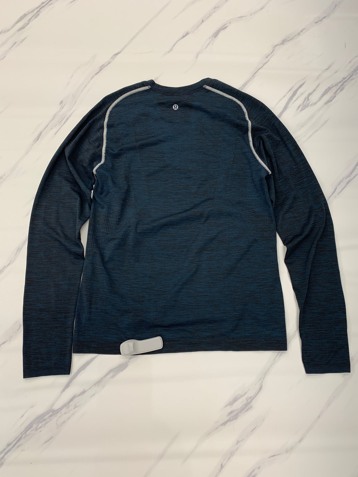 Athletic Top Long Sleeve Crewneck By Lululemon, Size: S