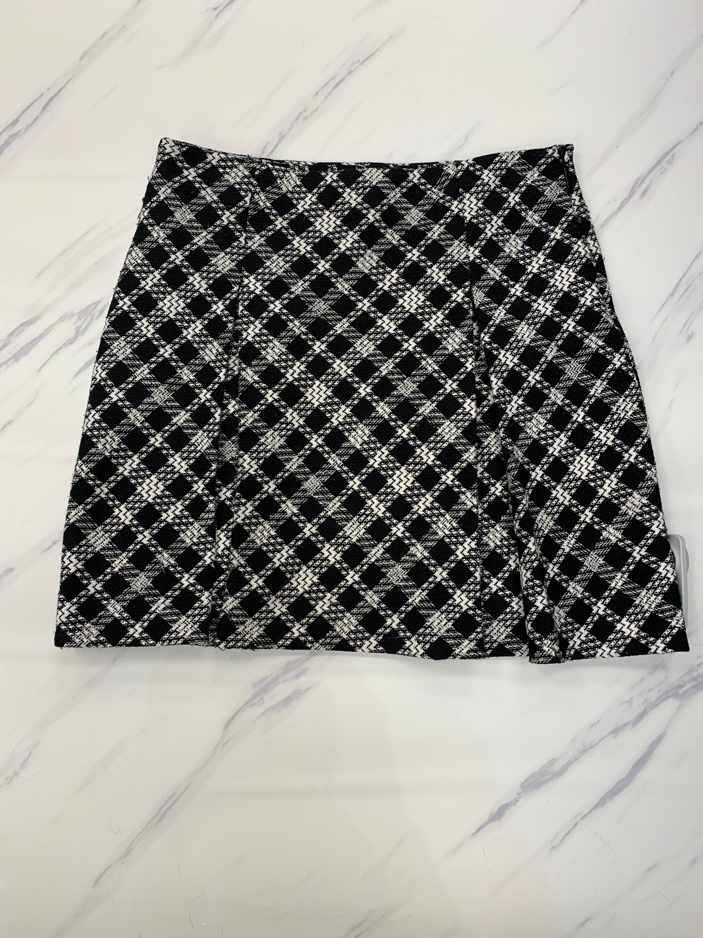 Skirt Designer By Karl Lagerfeld In Plaid Pattern, Size: 8