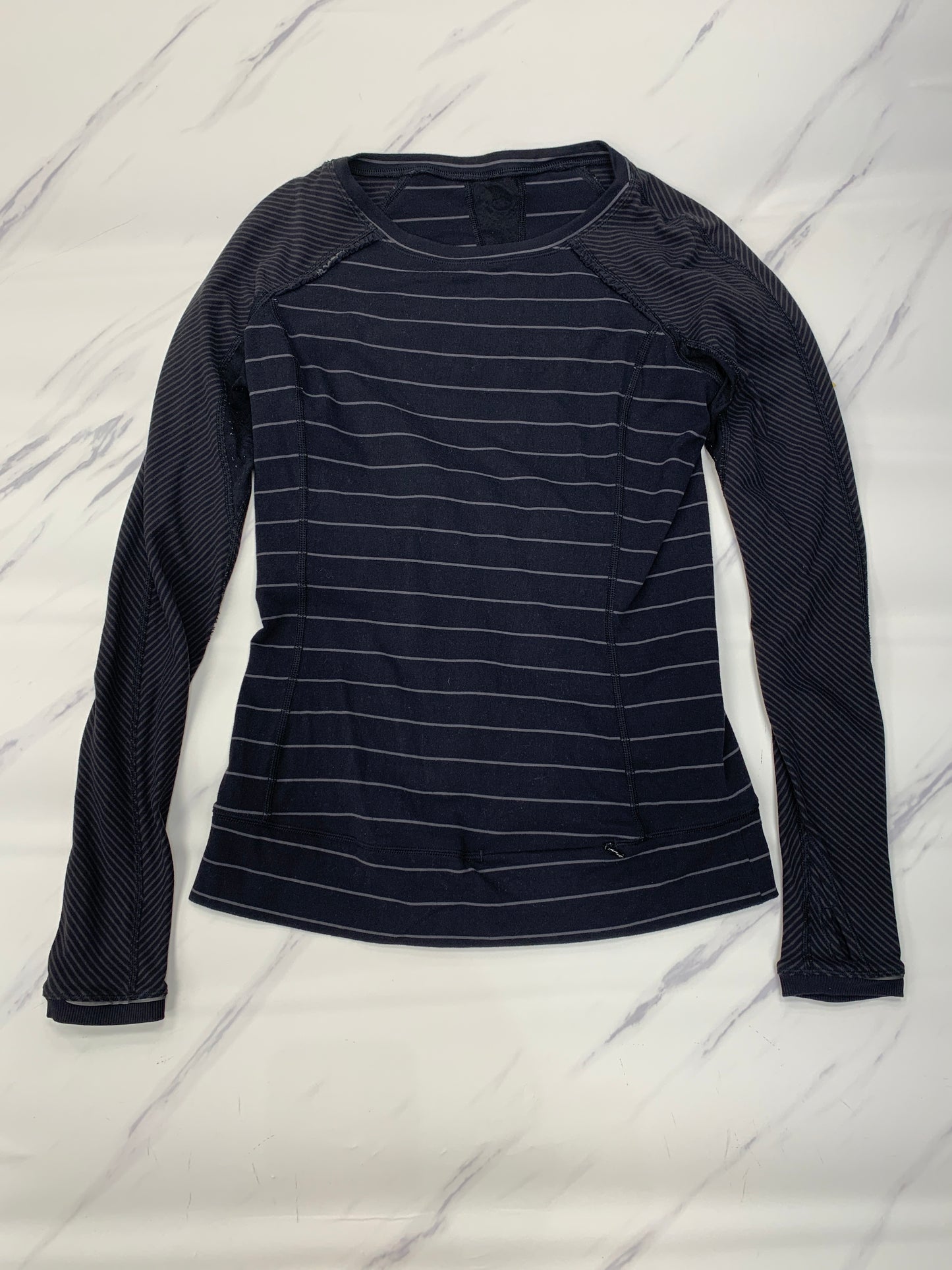 Athletic Sweatshirt Crewneck By Lululemon In Black, Size: 6