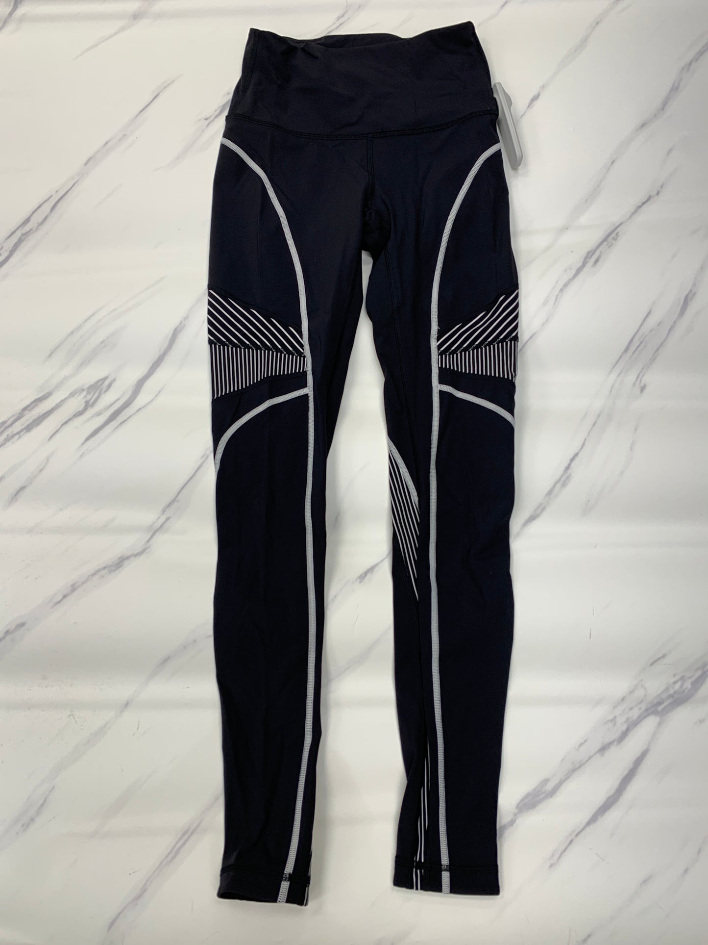 Athletic Leggings By Lululemon In Black, Size: 4