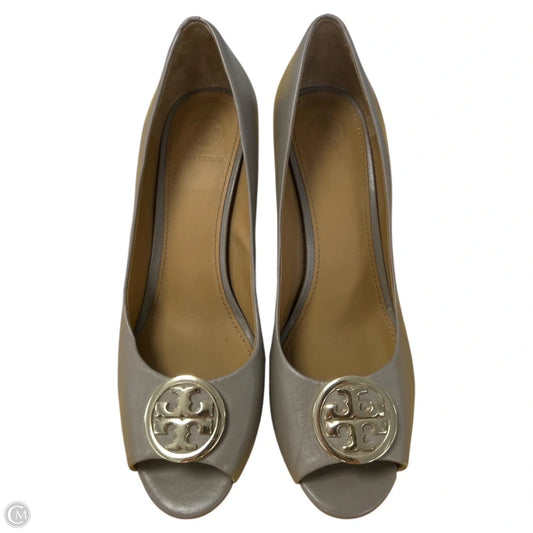 Shoes Designer By Tory Burch In Taupe, Size: 9