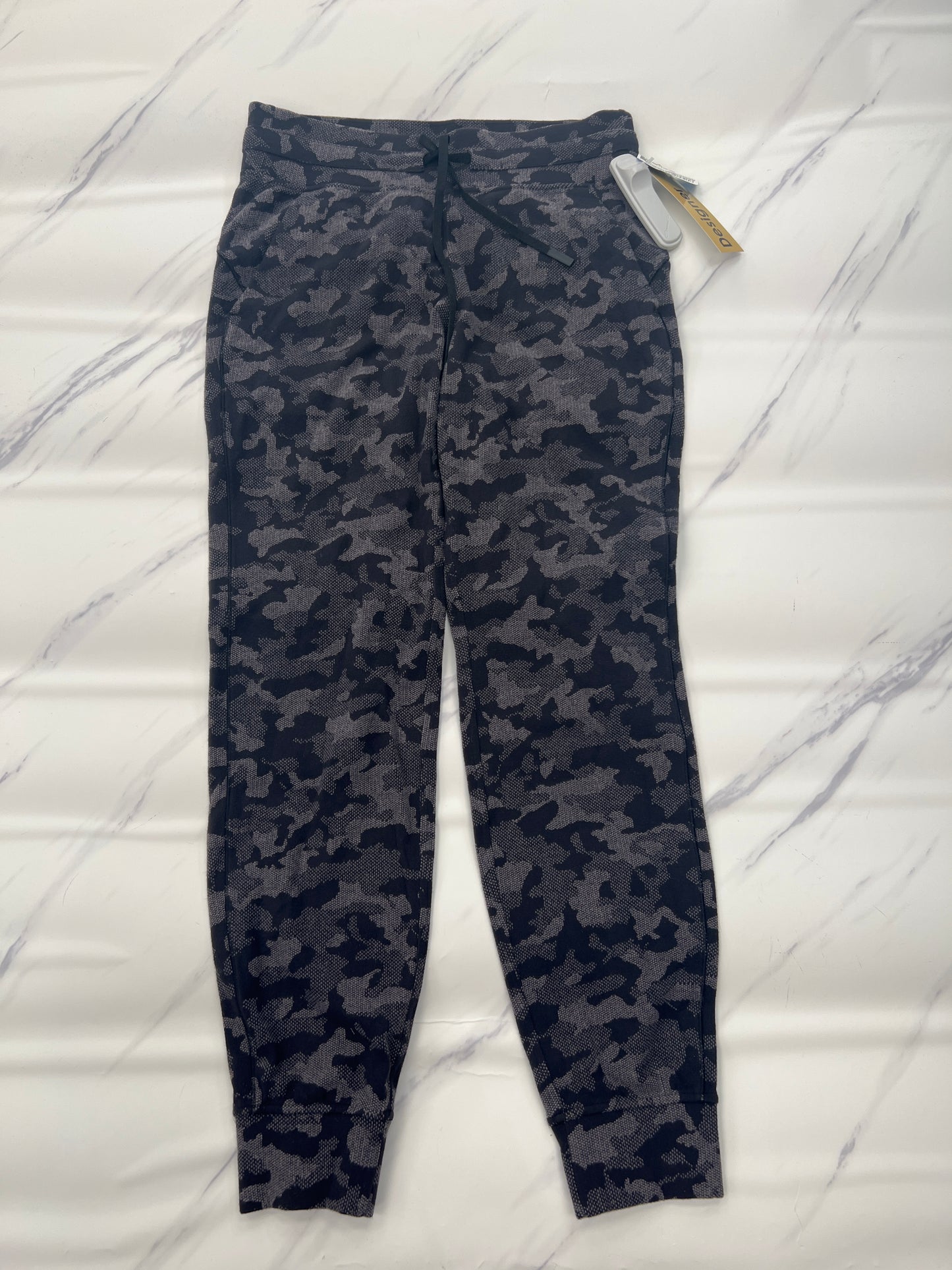 Athletic Pants By Lululemon In Camouflage Print, Size: 6