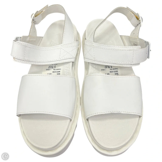 Sandals Flats By Dr Martens In White, Size: 8