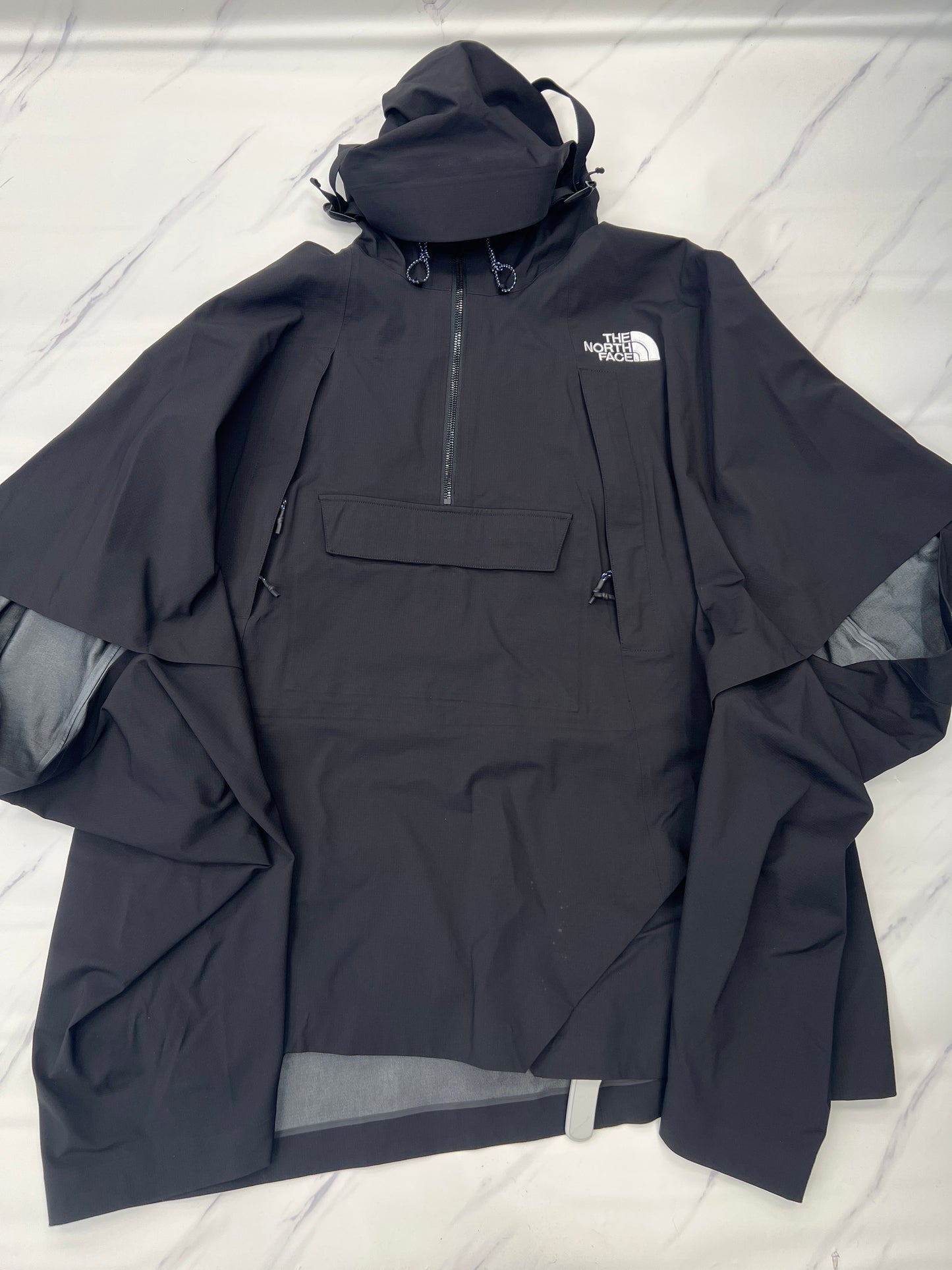 Coat Raincoat By The North Face In Black, Size: M