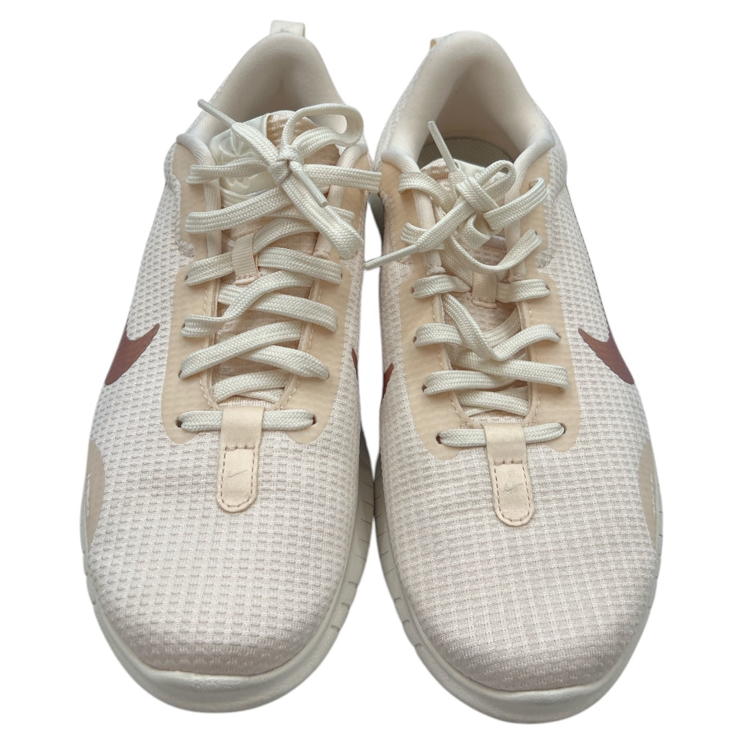 Shoes Sneakers By Nike In Cream, Size: 8.5