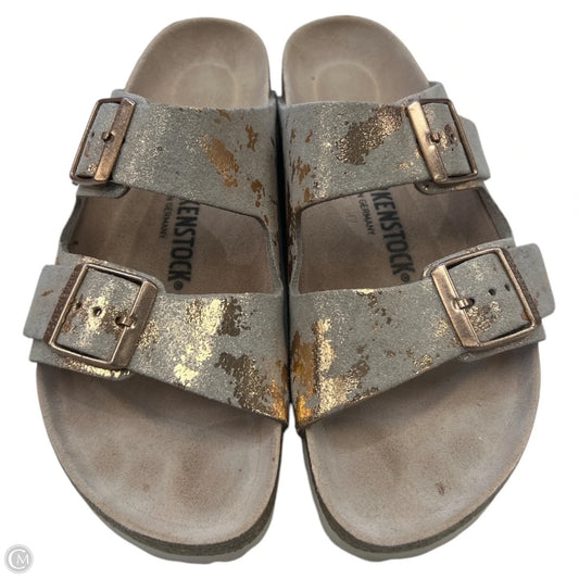 Sandals Flats By Birkenstock In Gold, Size: 8