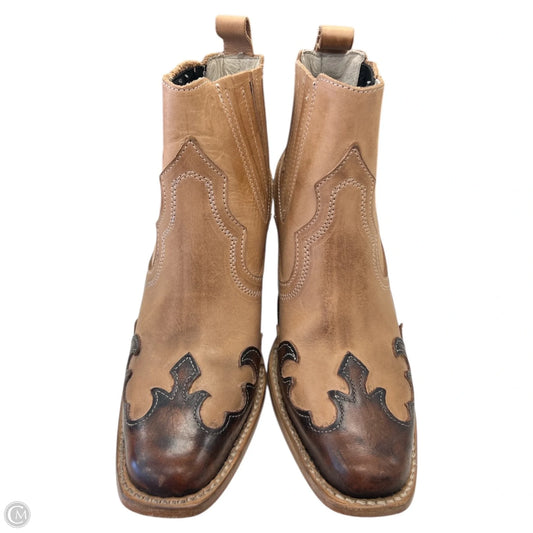 Boots Ankle Flats By Freebird In Beige, Size: 6
