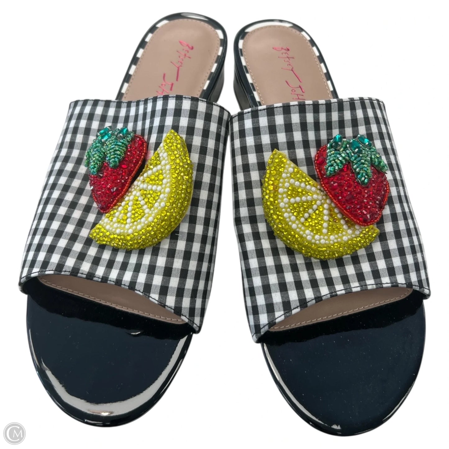 Sandals Flats By Betsey Johnson In Checkered Pattern, Size: 11