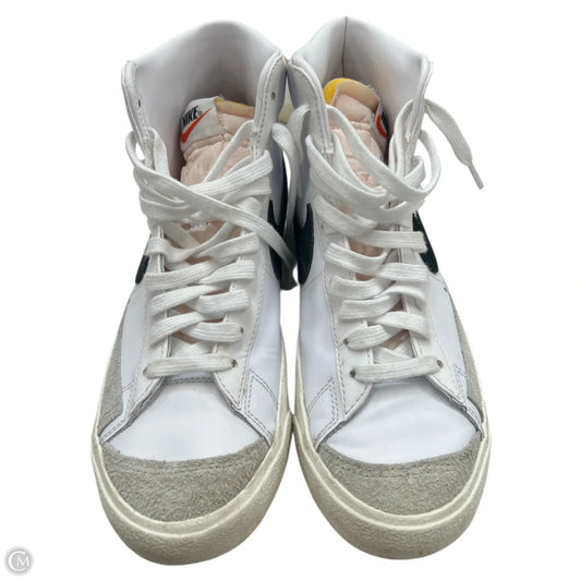 Shoes Sneakers By Nike In White, Size: 10