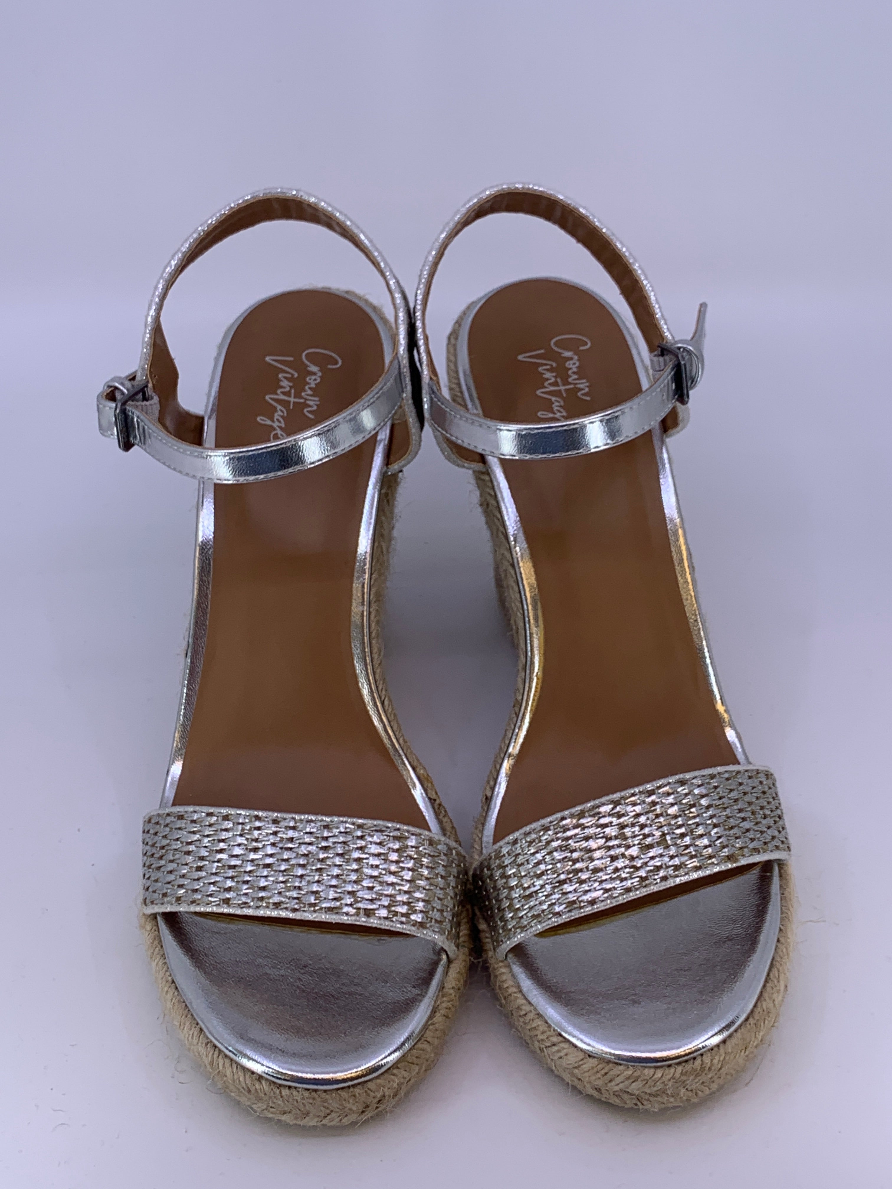 Crown on sale vintage sandals